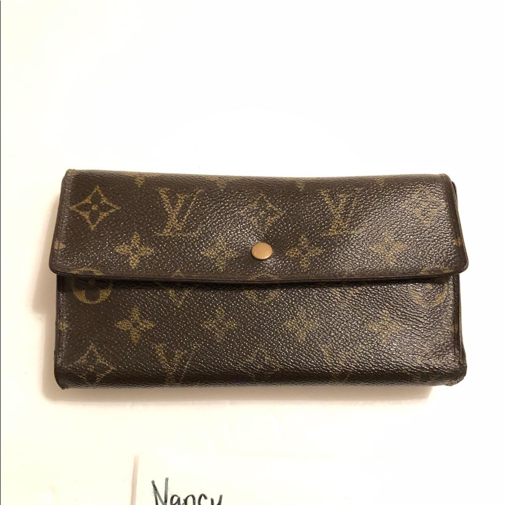 LV trifold wallet